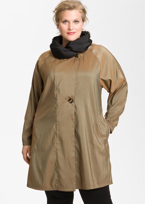 Women's Plus Size Raincoat. Fall 2012